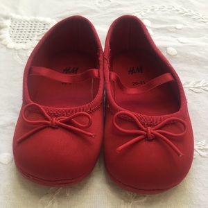 NWOT H&M Red Ballet Flats